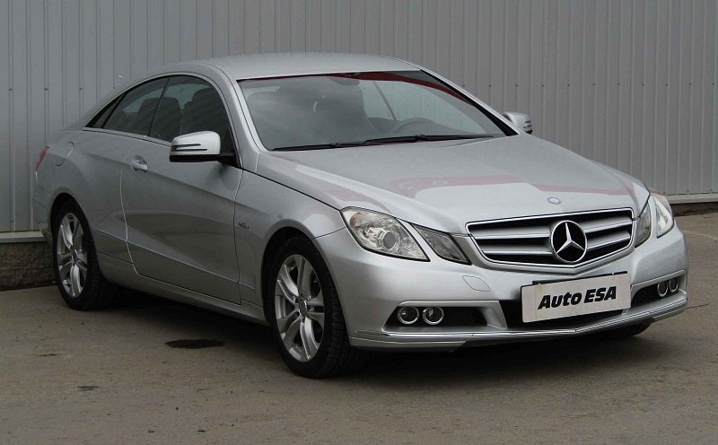 Mercedes-Benz Třída E 1.8 CGi  E 250 CGi