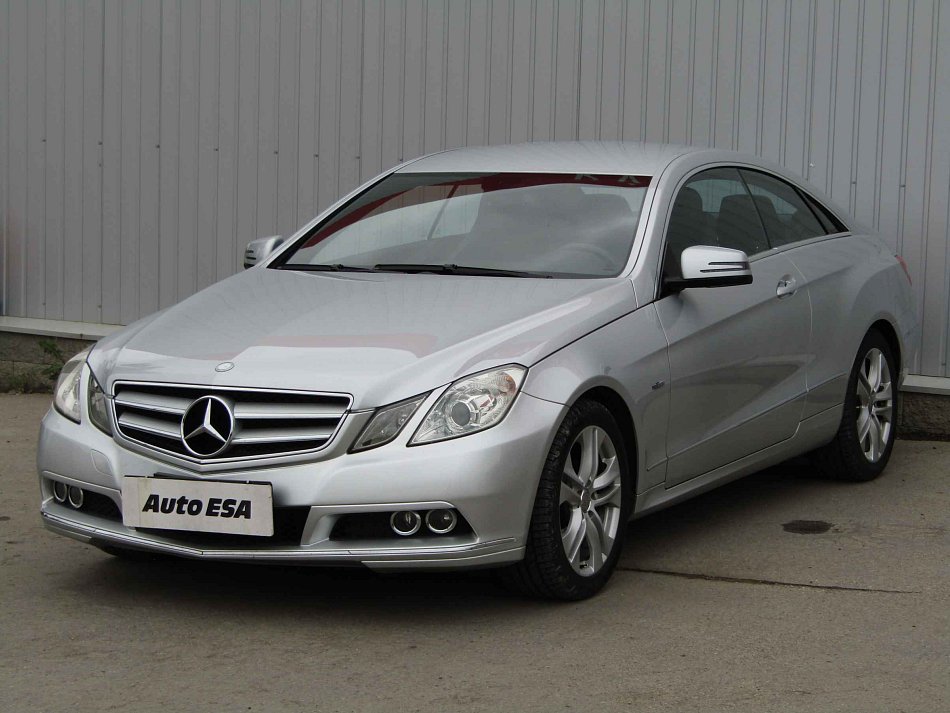 Mercedes-Benz Třída E 1.8 CGi  E 250 CGi