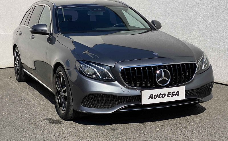 Mercedes-Benz Třída E 2.0 CGi Avantgarde E200