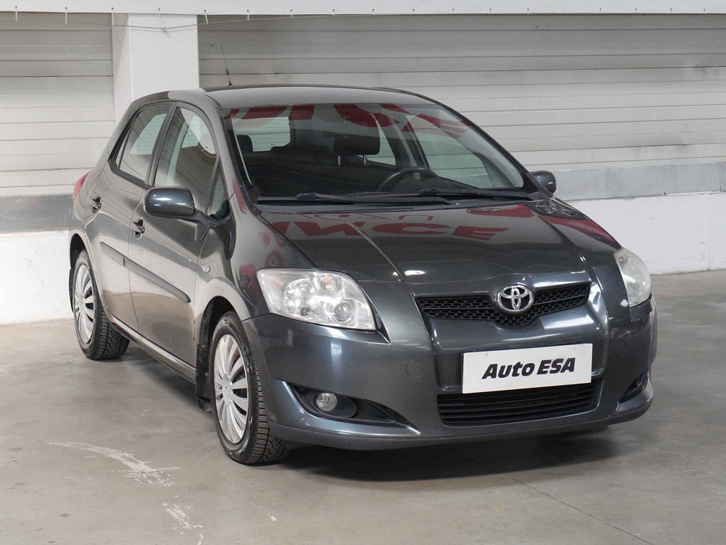 Toyota Auris 1.6 VVT-i 