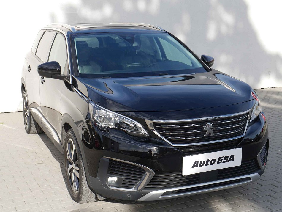 Peugeot 5008 1.2PT Allure