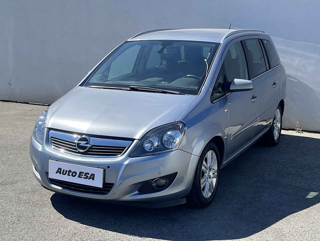 Opel Zafira 1.8 16V  7míst