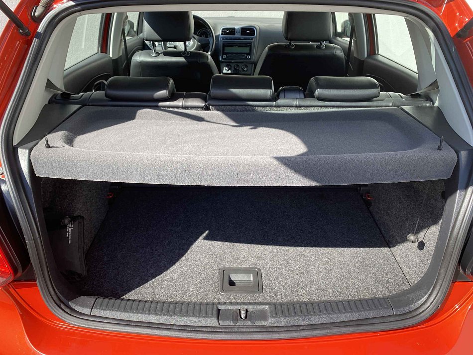 Volkswagen Polo 1.2 TSi CROSS