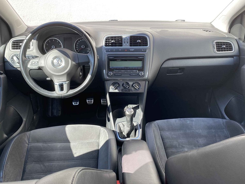 Volkswagen Polo 1.2 TSi CROSS