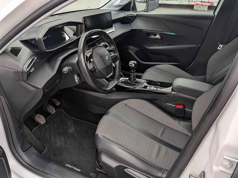 Peugeot 208 1.2 PT 