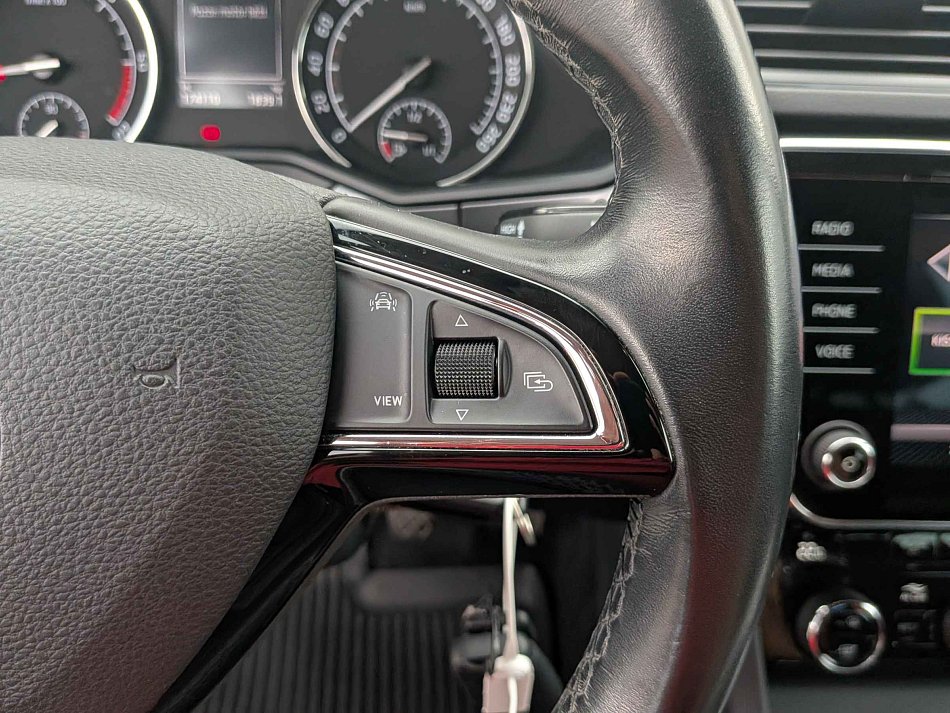 Škoda Superb III 2.0TDi Active