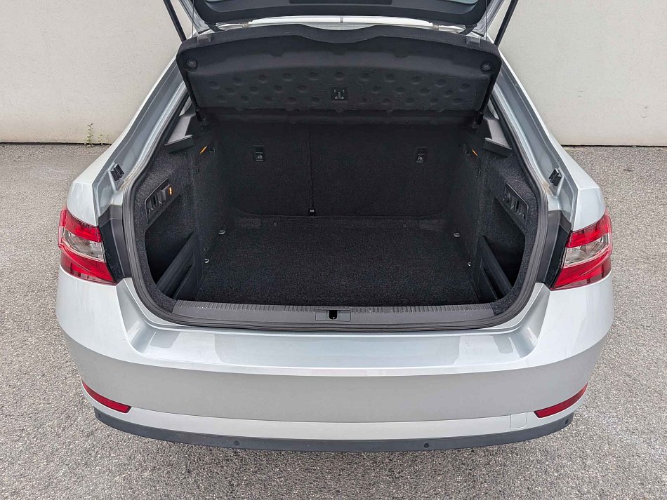 Škoda Superb III 2.0TDi Active