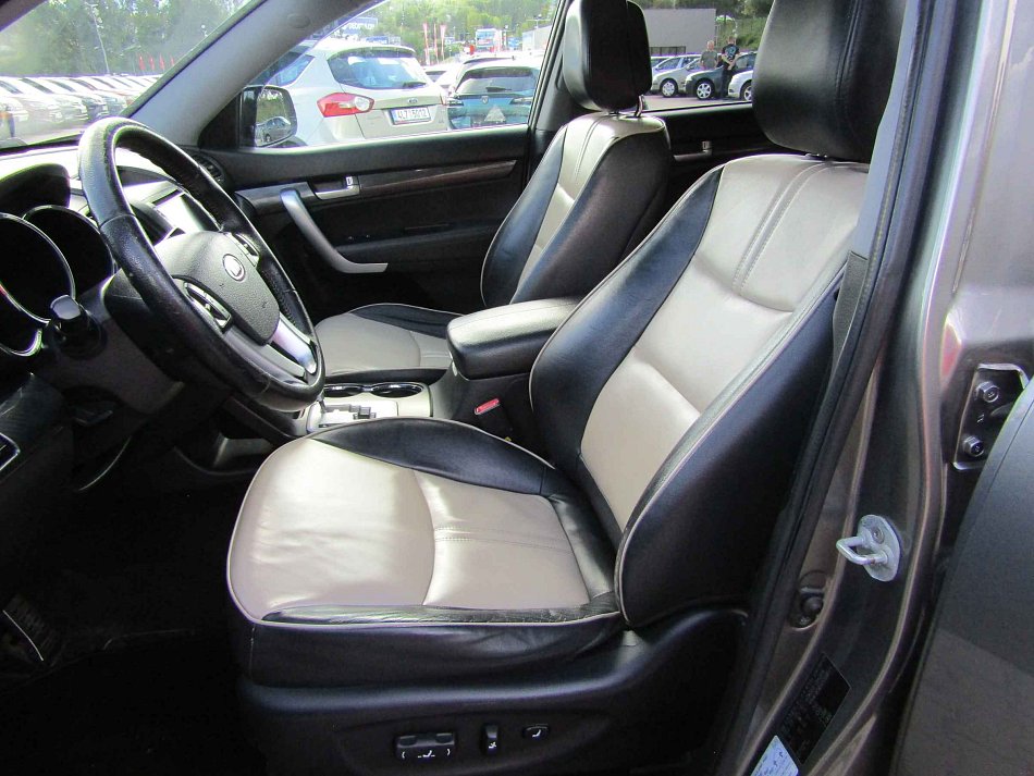 Kia Sorento 2.2 CRDI  4x4, 7míst