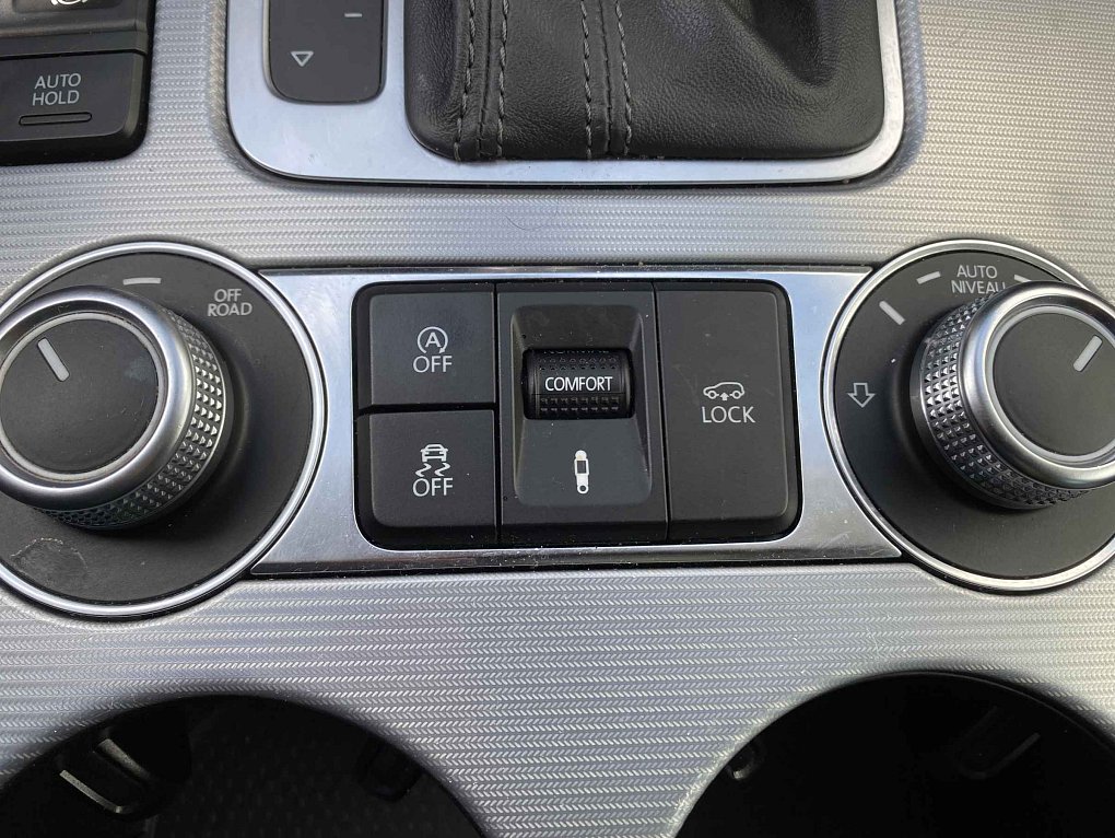 Volkswagen Touareg 3.0TDi R-Line 4x4