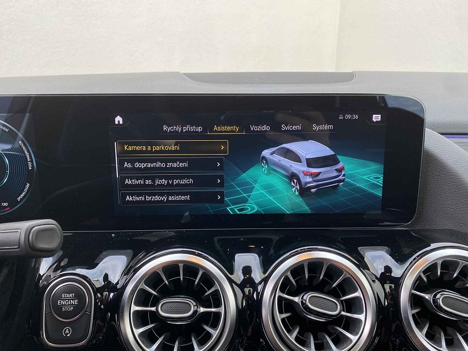 Mercedes-Benz GLA 2.0 D  220d