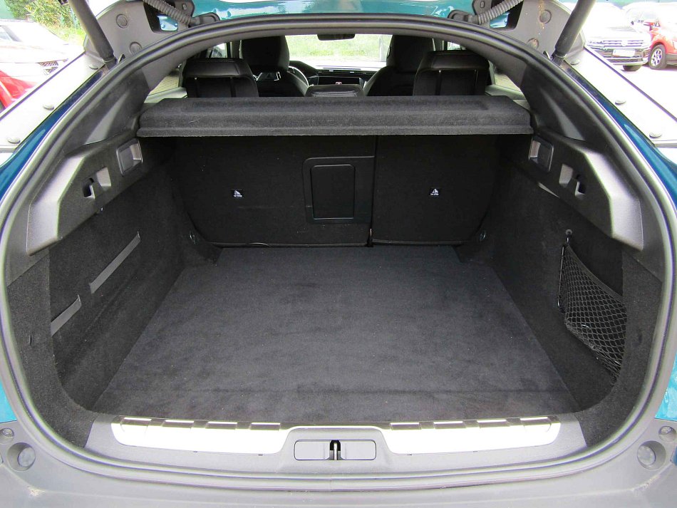 Peugeot 408 1.2 PT 