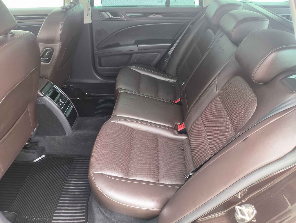 Škoda Superb II 2.0 TDi L&K 4x4