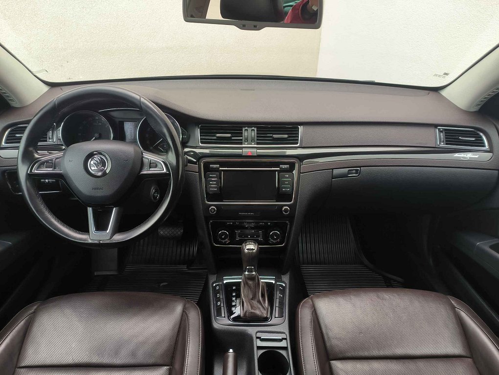 Škoda Superb II 2.0 TDi L&K 4x4