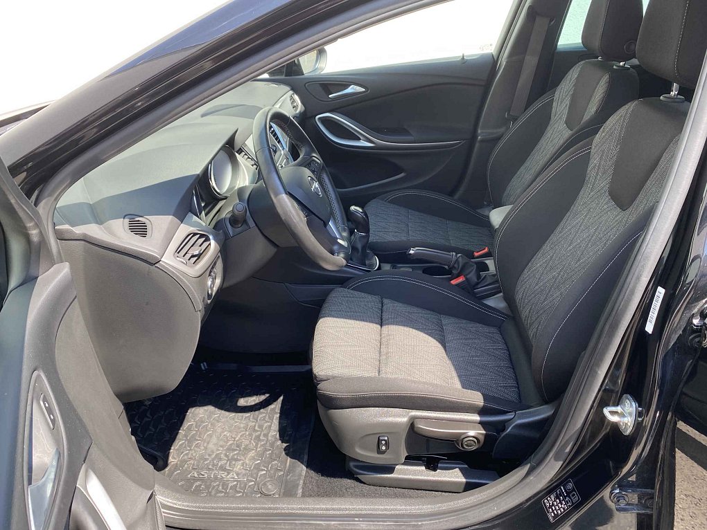 Opel Astra 1.2 T 