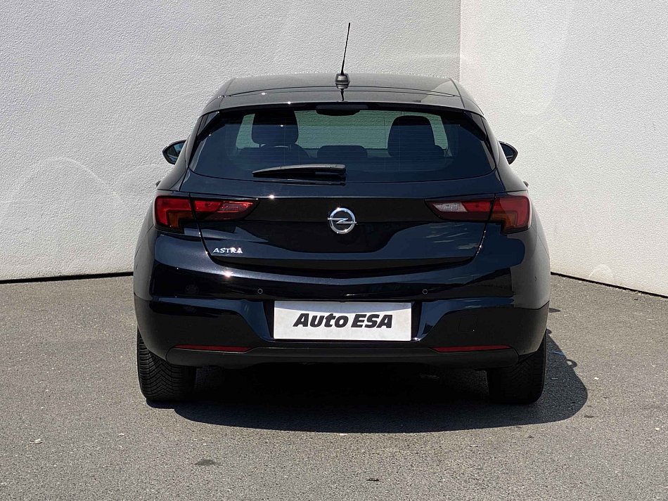 Opel Astra 1.2 T 