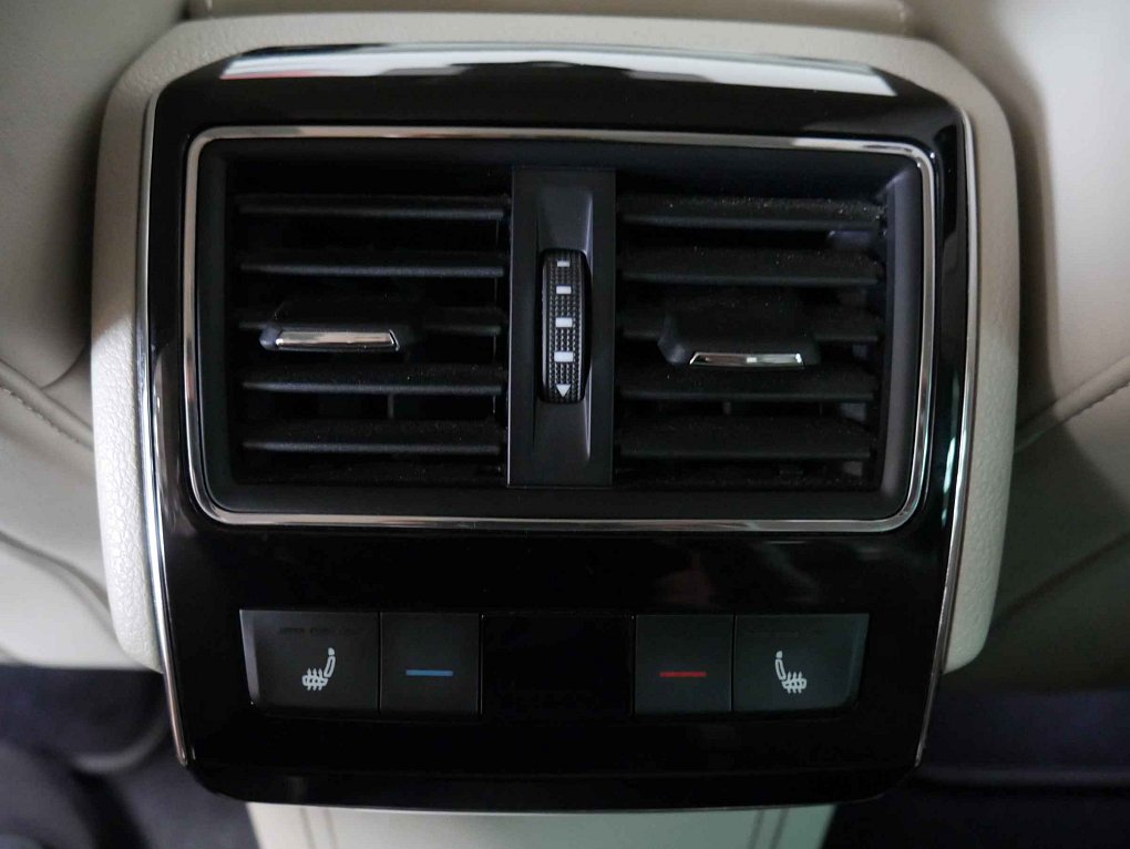 Škoda Superb III 2.0 TDi L&K