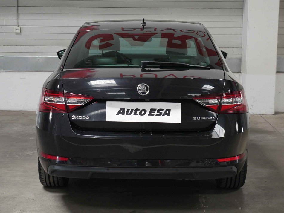 Škoda Superb III 2.0 TDi L&K