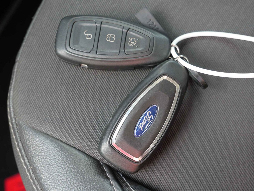 Ford Kuga 1.5EB 