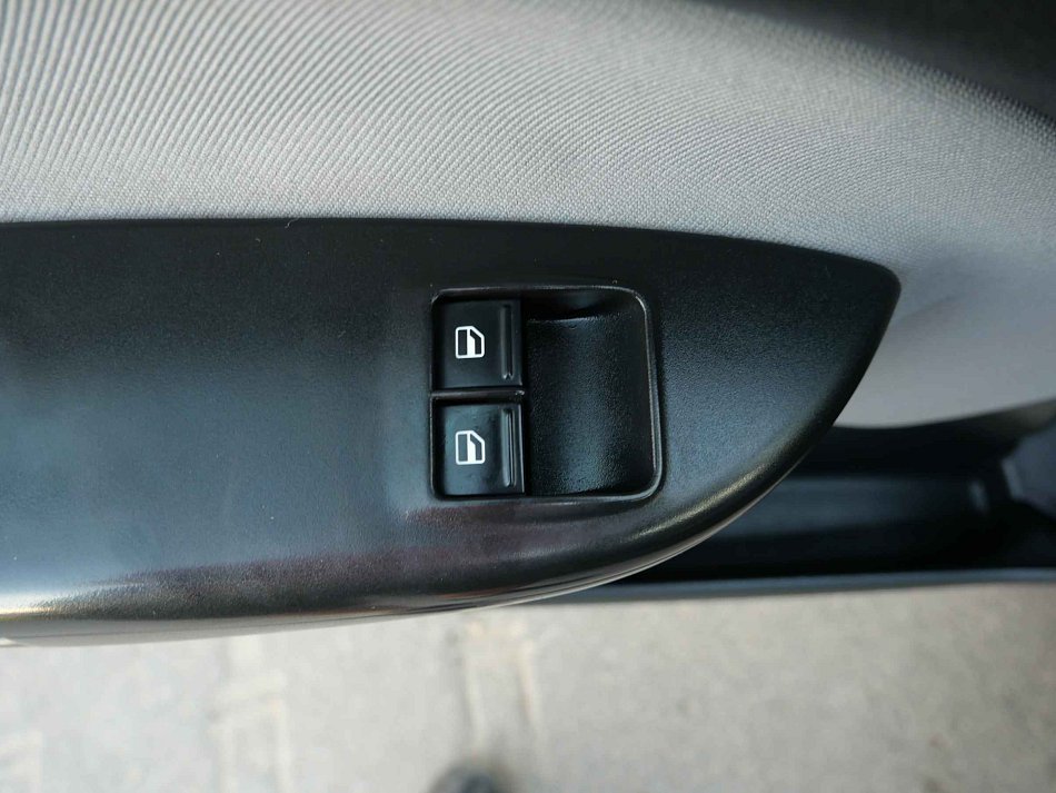Škoda Octavia II 1.6 MPi 