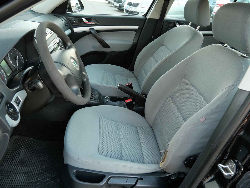 Škoda Octavia II 1.6 MPi 