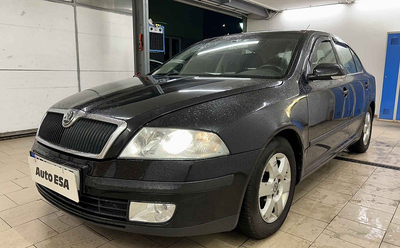Škoda Octavia II 2.0 TDi Sport Sport