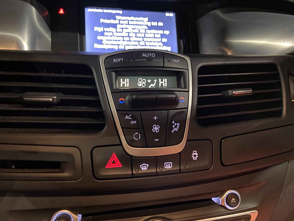 Renault Laguna 2.0 dCi  4Control