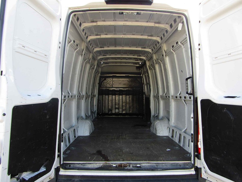 Iveco Daily 3.0HPi  L4 35S18