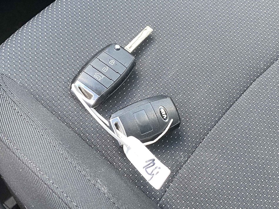 Kia Carens 1.7 CRDi Active