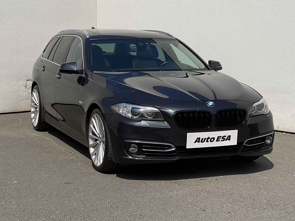 BMW Řada 5 3.0 D LuxuryLine 530D