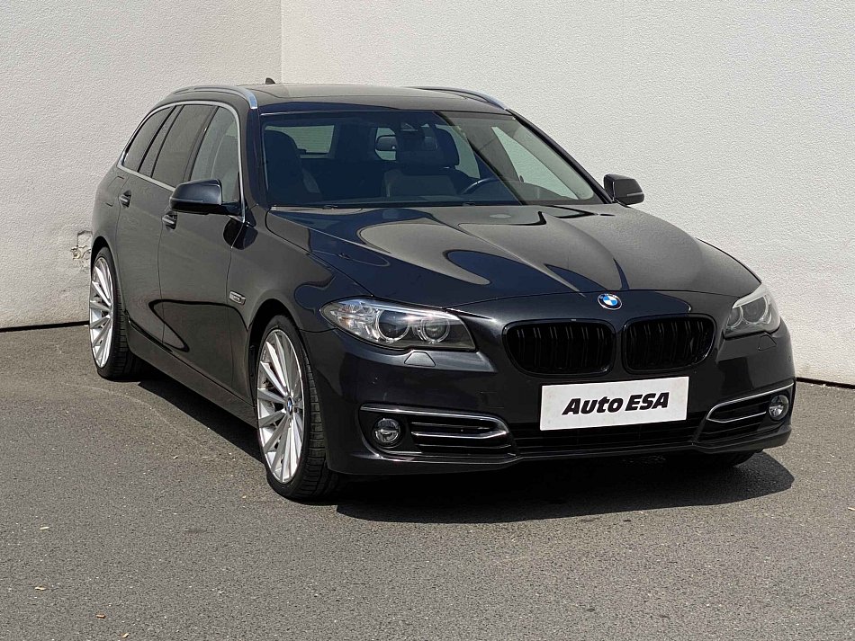 BMW Řada 5 3.0 D LuxuryLine 530D