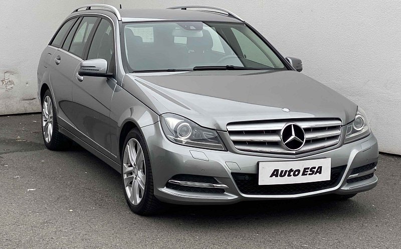 Mercedes-Benz Třída C 1.8CGi Avantgarde C200
