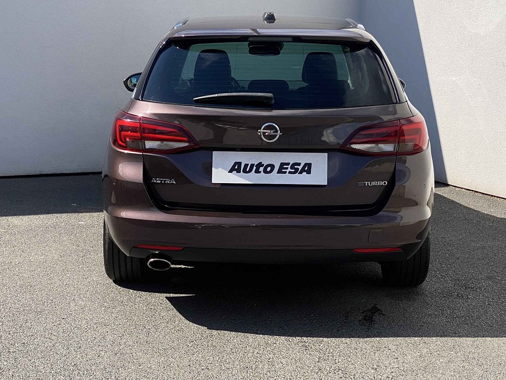 Opel Astra 1.6 CDTi 