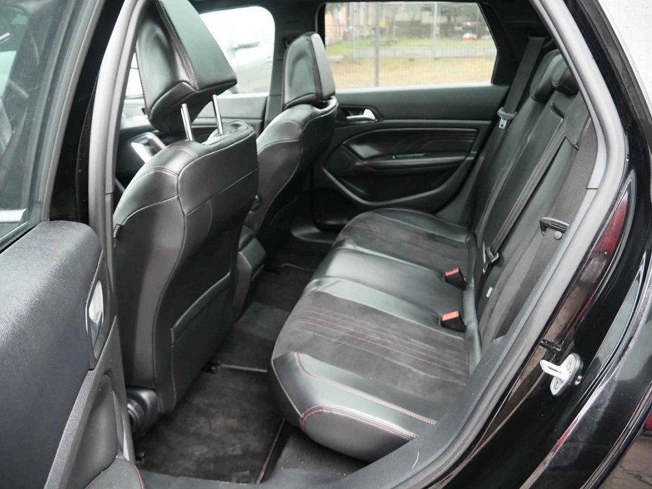 Peugeot 308 2.0 HDi 