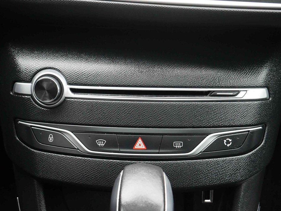 Peugeot 308 2.0 HDi 