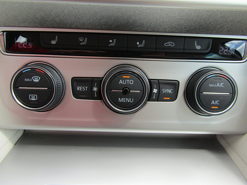 Volkswagen Passat 1.4TSi 