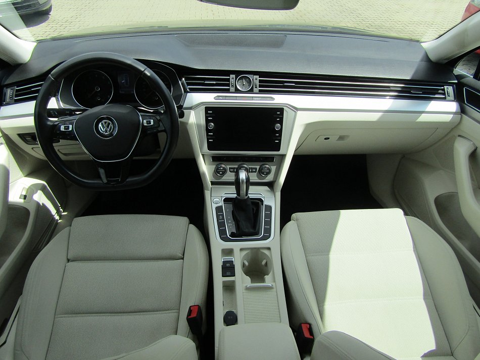 Volkswagen Passat 1.4TSi 
