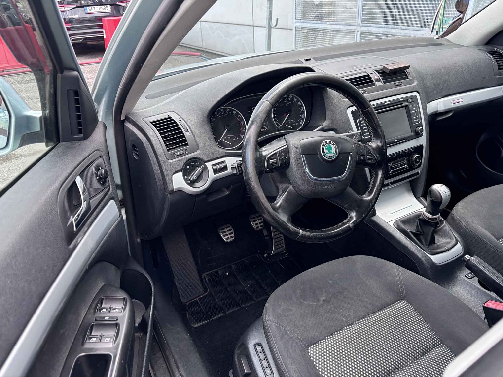 Škoda Octavia II 2.0TDi Scout 4x4