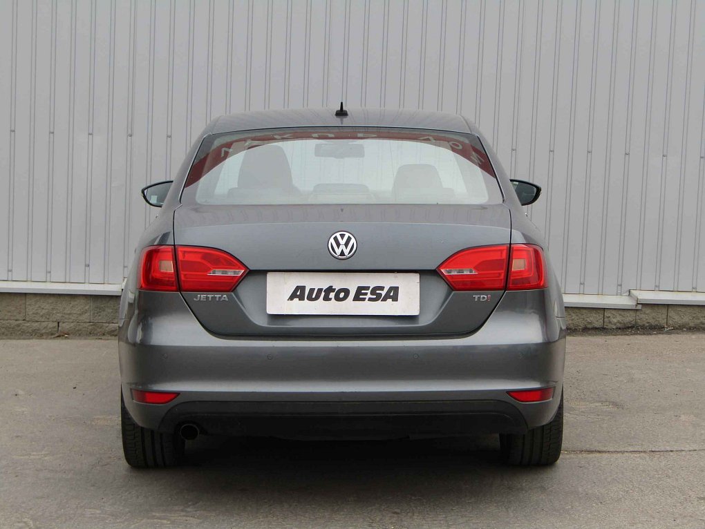 Volkswagen Jetta 1.6 TDi 