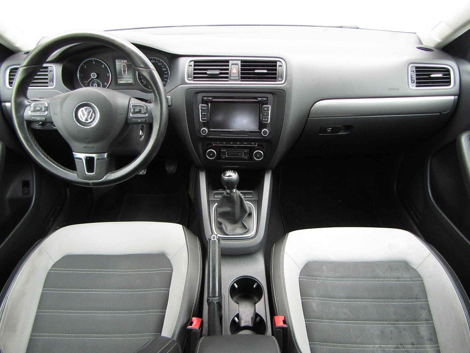 Volkswagen Jetta 1.6 TDi 