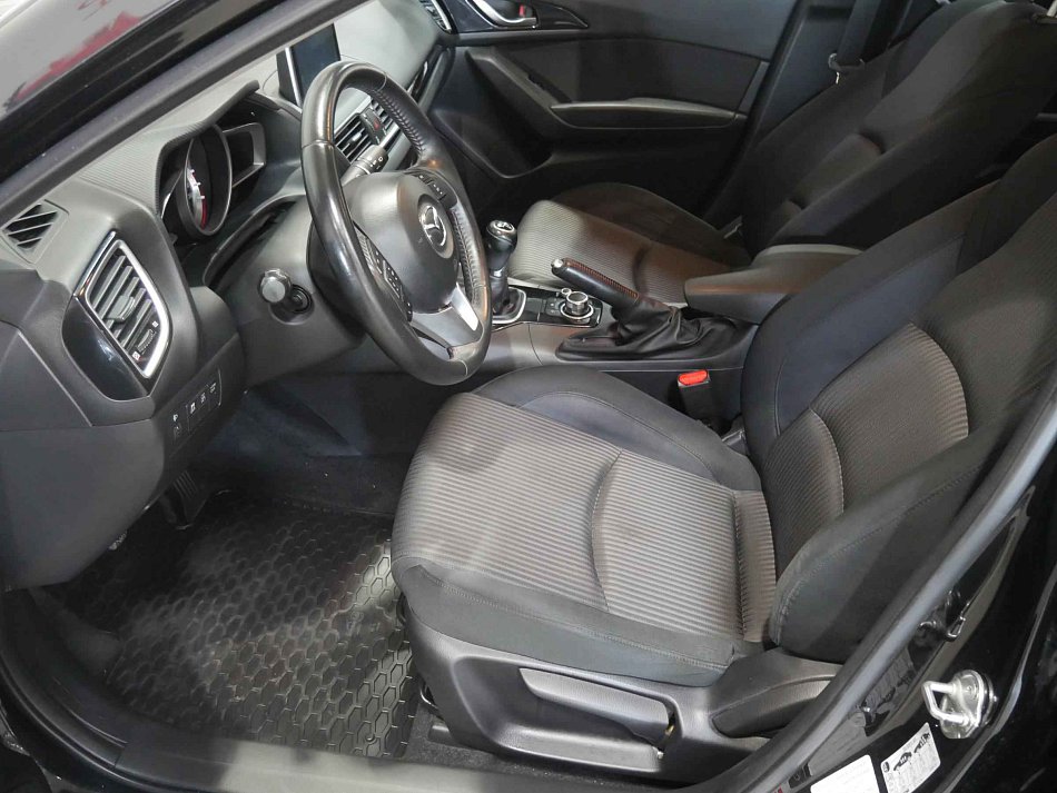 Mazda 3 2.0 i 