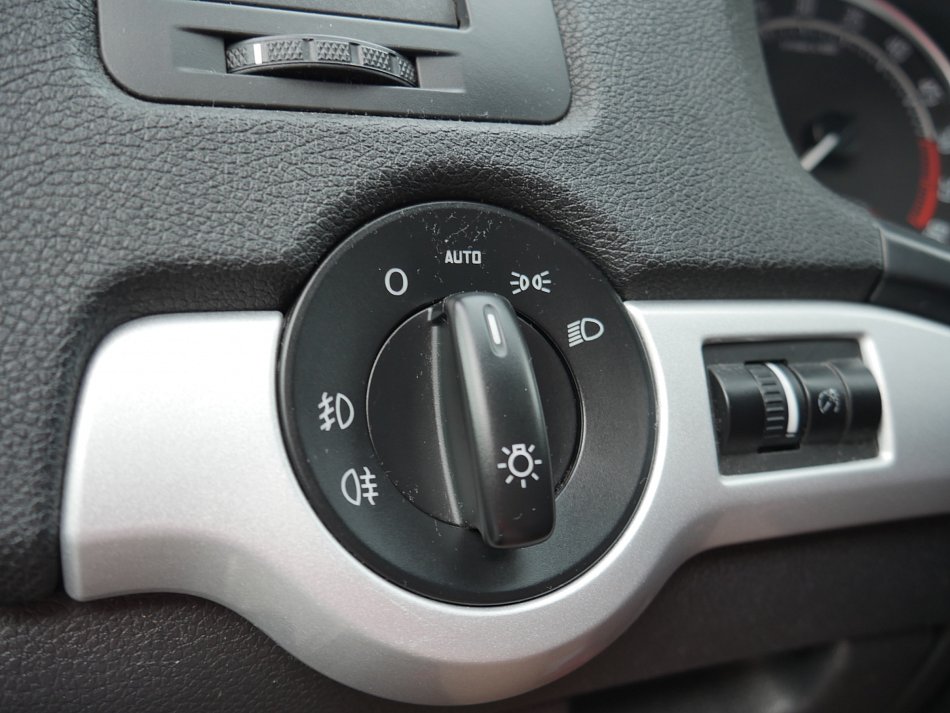 Škoda Octavia II 2.0 TDi RS