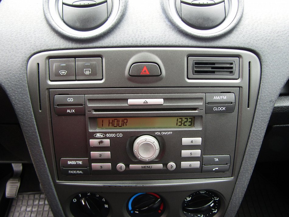 Ford Fusion 1.4 i 