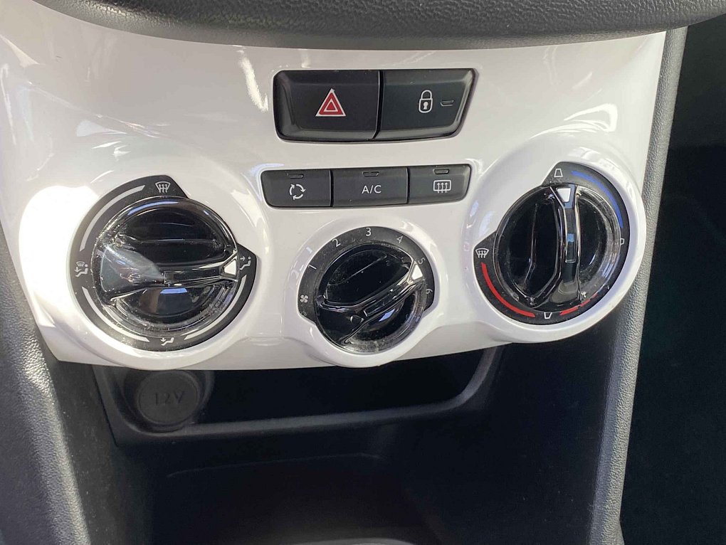 Peugeot 208 1.0 PT 