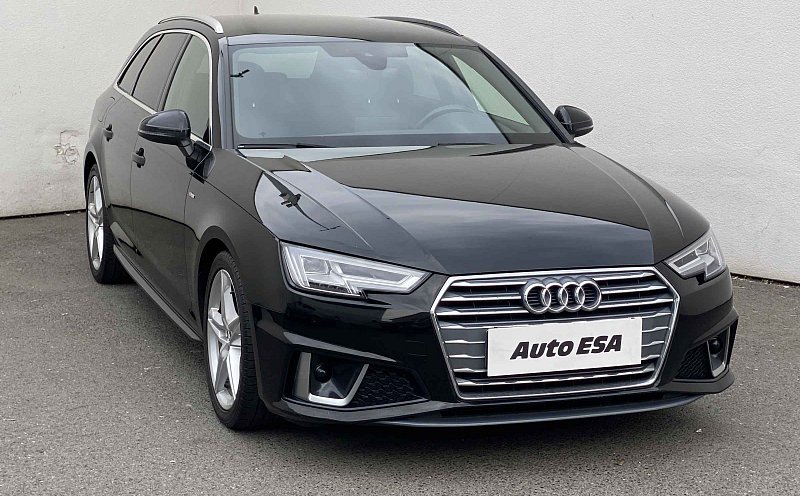 Audi A4 2.0 TDi S-line