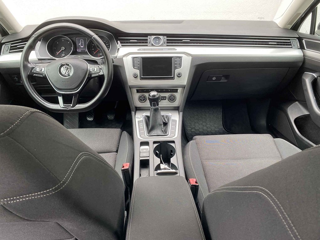 Volkswagen Passat 2.0 TDi 