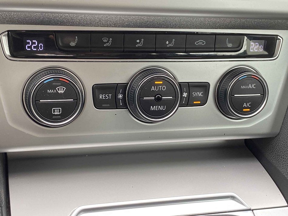 Volkswagen Passat 2.0 TDi 