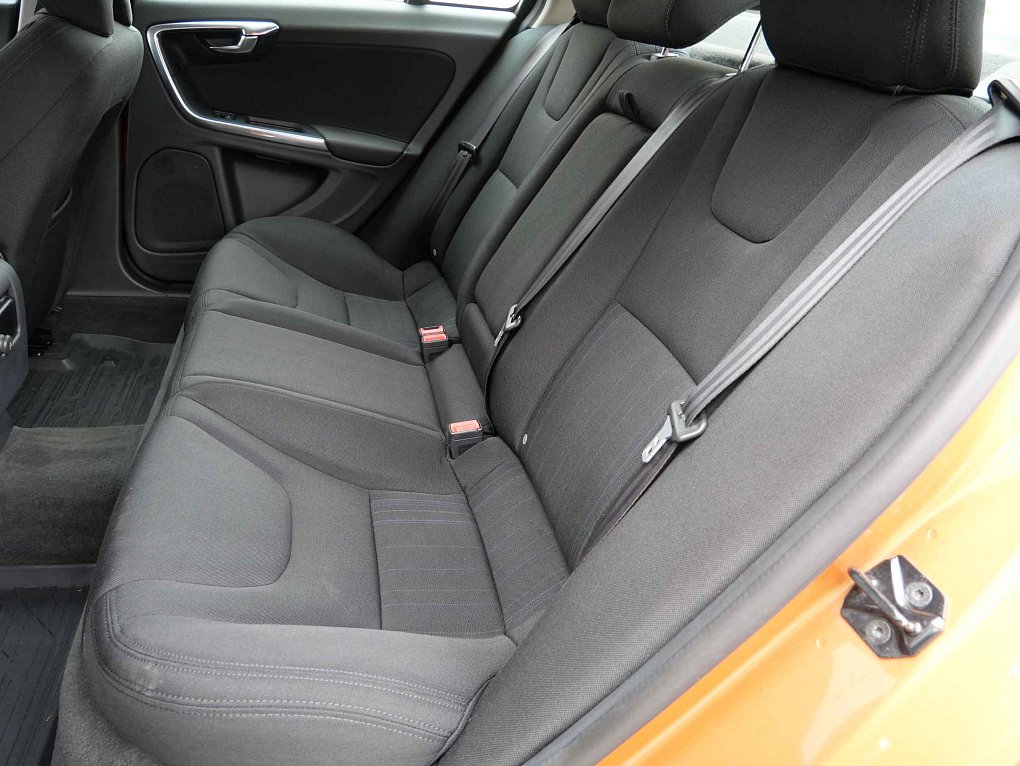 Volvo S60 2.0 T 