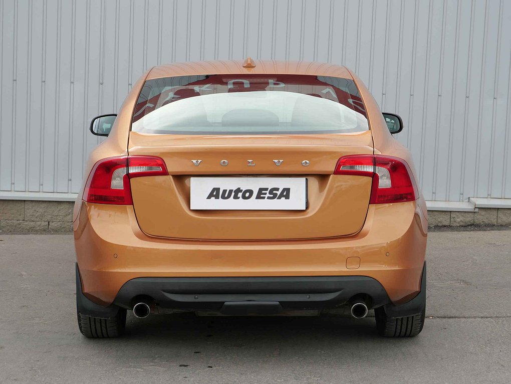 Volvo S60 2.0 T 