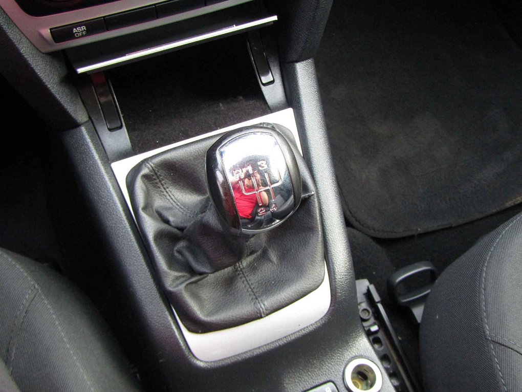 Škoda Octavia II 1.6 TDi Ambiente