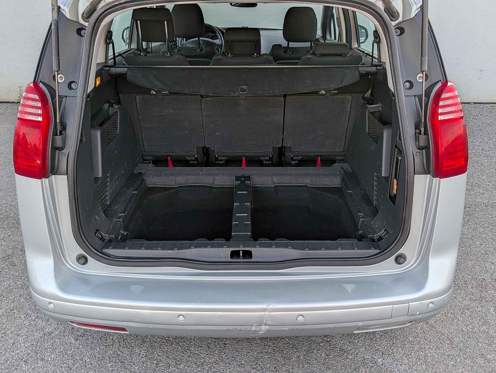 Peugeot 5008 1.6 HDi 